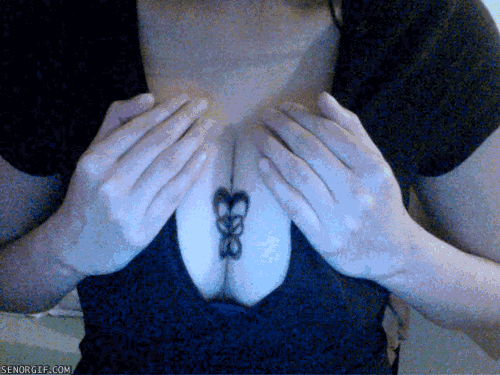 Gif Dump - Part 8. It's been a while I've posted an other dump, but here's dump 8! Enjoy! Sorry for boobs. .. Wow, she looks just like her father.