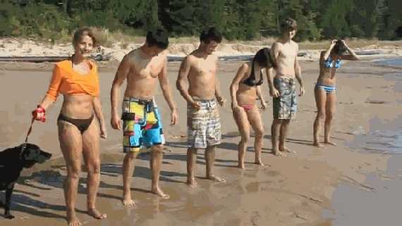 Gif Dump - Part 33. Enjoy the ride! There ya go, some weird asian japanese . Previous dumps: 32: /Gif+dump+part+32/funny-gifs/5533597/ 31: /Gif+dump+part+31/fun