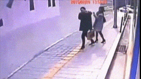 Gif Dump - Part 23. Previous jumps: 22: /Gif+dump+part+22/funny-gifs/5466544/ 21: /Gif+dump+part+21/funny-gifs/5461505/ 20: /Gif+dump+part+20/funny-gifs/5457947