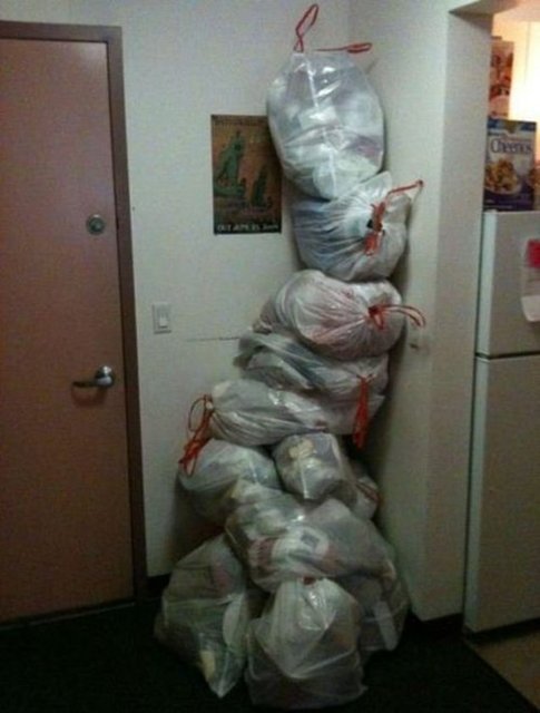 Comp of Lazy Pieces of Shit Part 1. Part 2: /Comp+of+lazy+pieces+of+shit+part+2/funny-pictures/5477464/ Part 3: /Comp+of+lazy+pieces+of+shit+part+3+end/funny-pi