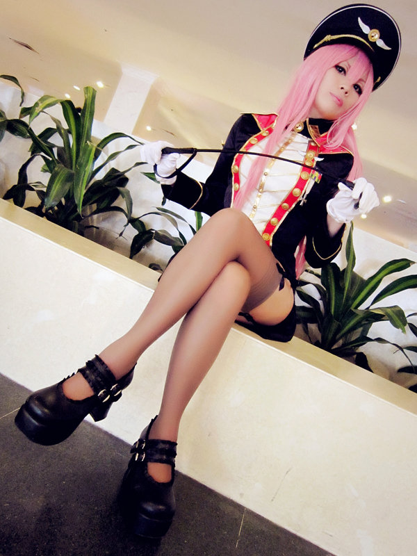 Cosplay Comp 10. Catwoman Lucy- Fairy Tail Female Venom (well count me scared and horny) Poison Oak Harley Quinn Rosalina Gurren Lagann duo Big Boss (Snake? SNA