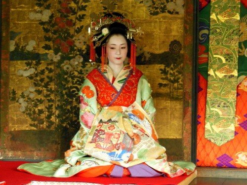 Cultural Comp: Courtesans of Japan. Alright guys, here’s another comp, but first a quick note. The reason I’m doing this on another traditional Japanese profess