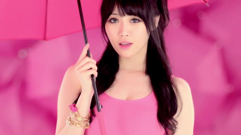 Cute Asian Comp #1. Watch out for 2NE1 CL, shes making a debut in america! Lee Jong Suk is one of the hottest actors in Korea! Girls day Yura... my personal fav