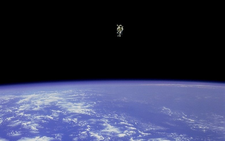 Wallpeper dump. That "Oh " moment when you´re orbiting the Earth alone... For the finals. You can thank me later Badass is an understatement for this 